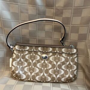 Coach Peyton Wristlet